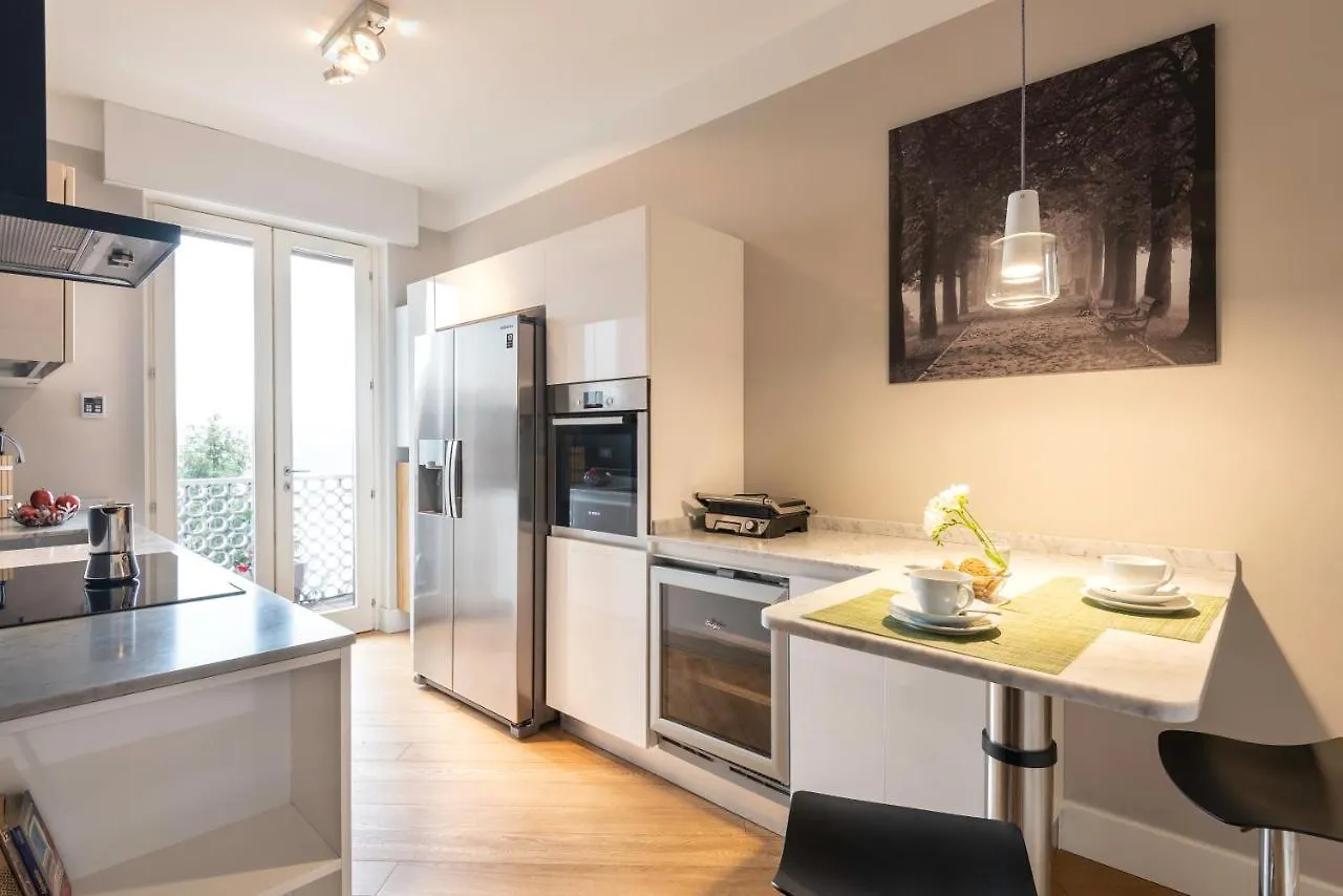 Apartament Corso Italia Deluxe Home Modern Wifi Mediolan